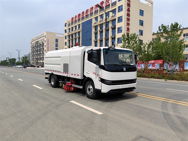 长沣牌10.5吨纯电动洗扫车
