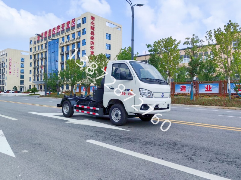 福田蓝牌纯电勾臂垃圾车